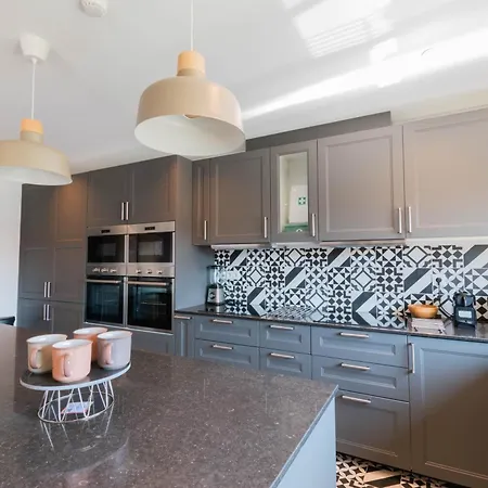 Affittacamere 7min To Uni Sé-velha - Ac - Work Desk - 300mbs Wifi - 6 Coimbra