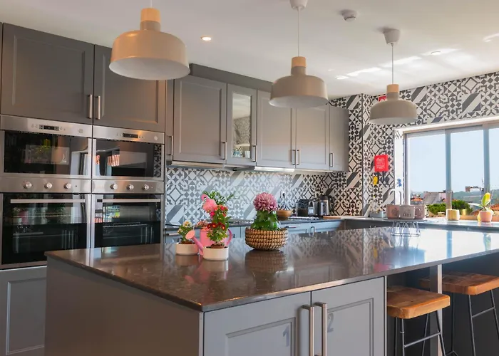 Πανσιόν 7min To Uni Se-velha - Ac - Work Desk - 300mbs Wifi - 6 Κοΐμπρα